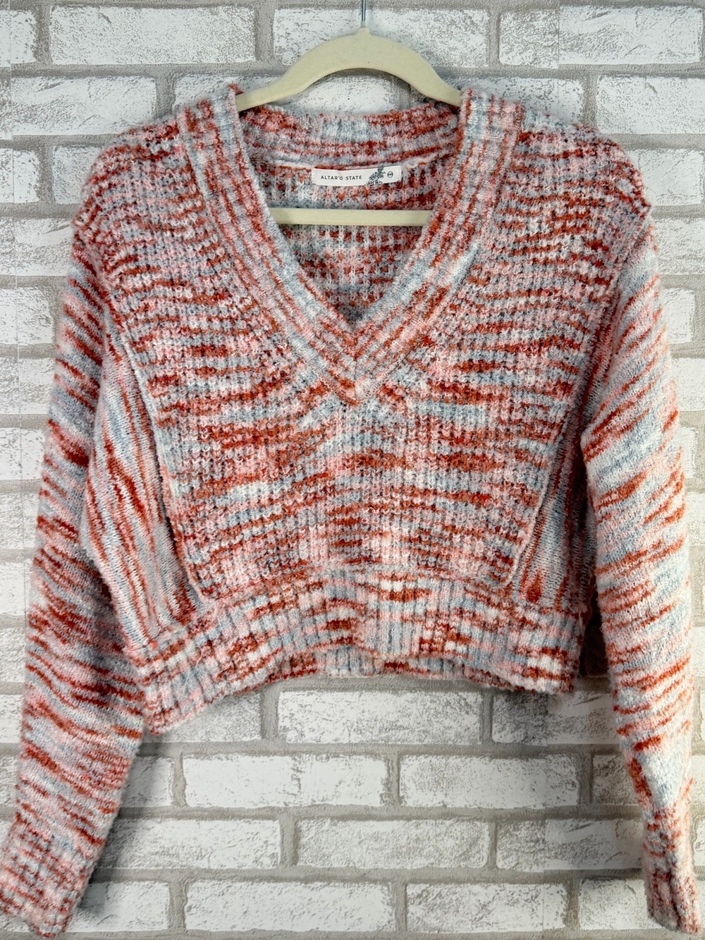 Ava & Viv Orange and Cream Marled V-Neck Crop Sweater